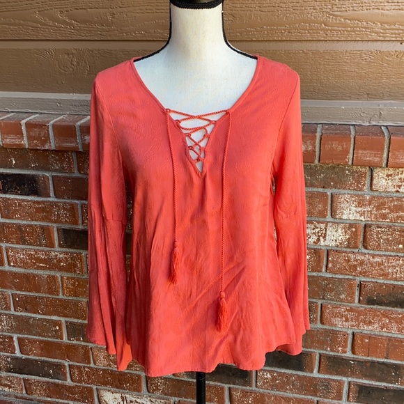 Cupcakes and Cashmere Jett Bell Sleeve Top